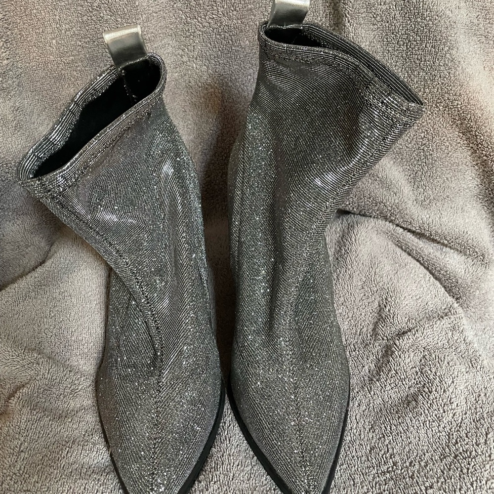 Silver Heeled Boots with Sleek Silhouette